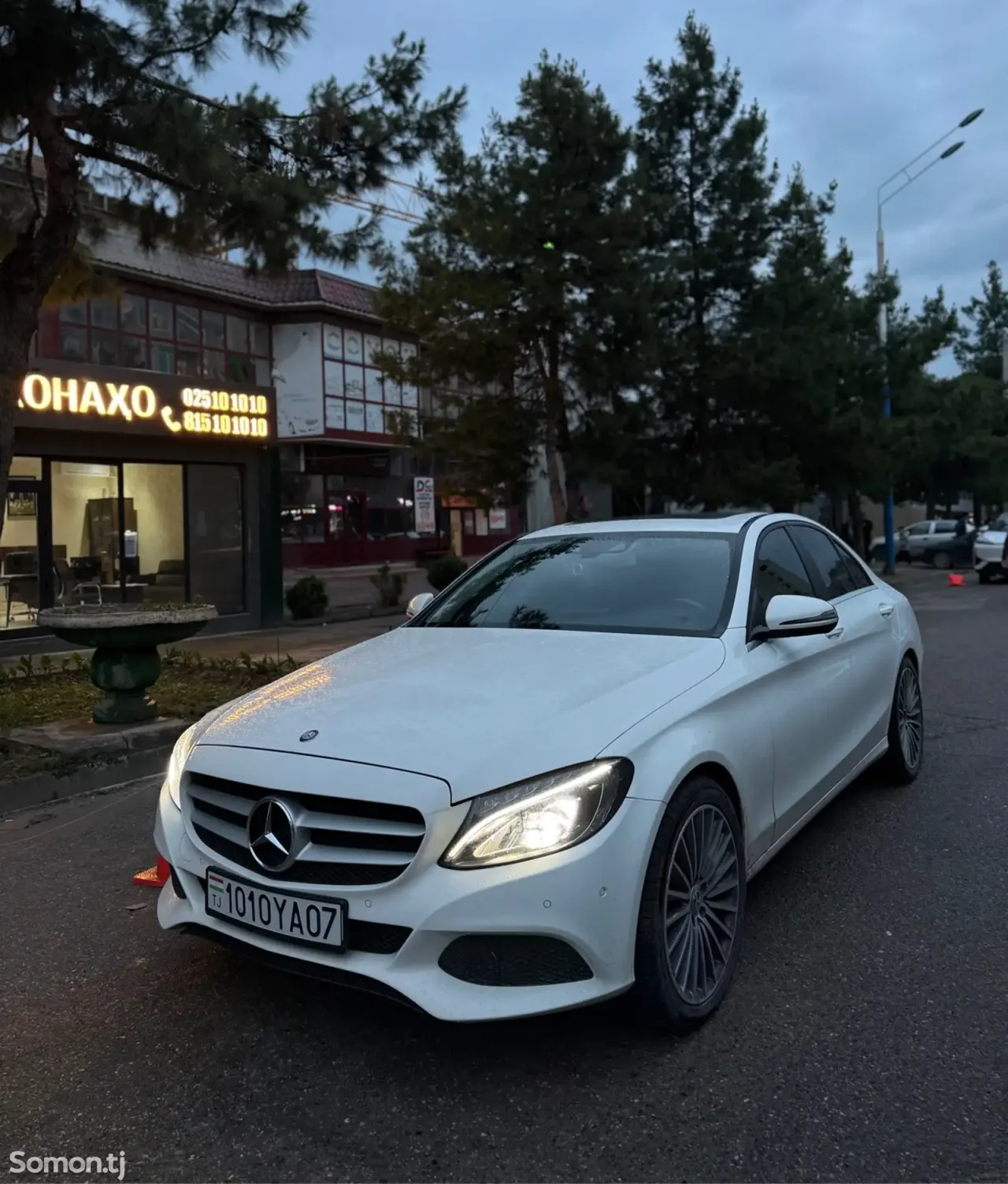 Mercedes-Benz C class 2016 · 2.0 AT