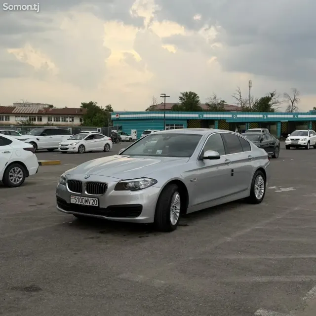 BMW 5 series 2015 · 2.0 AT