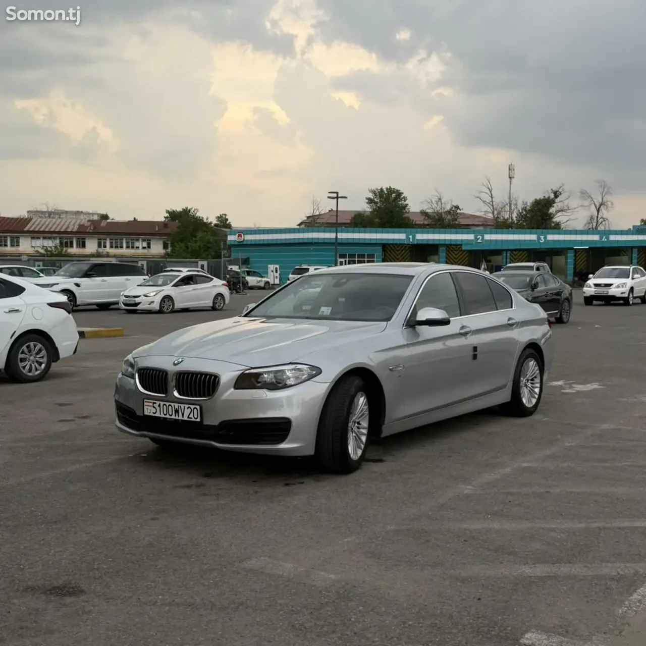 BMW 5 series 2015 · 2.0 AT