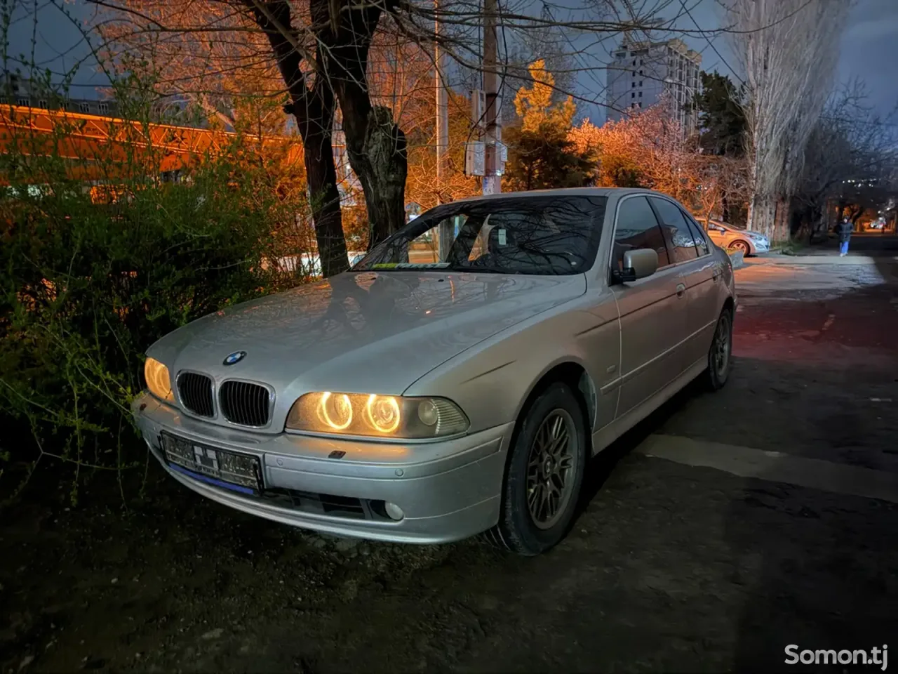 BMW 5 series 1999 · 2.8 AT