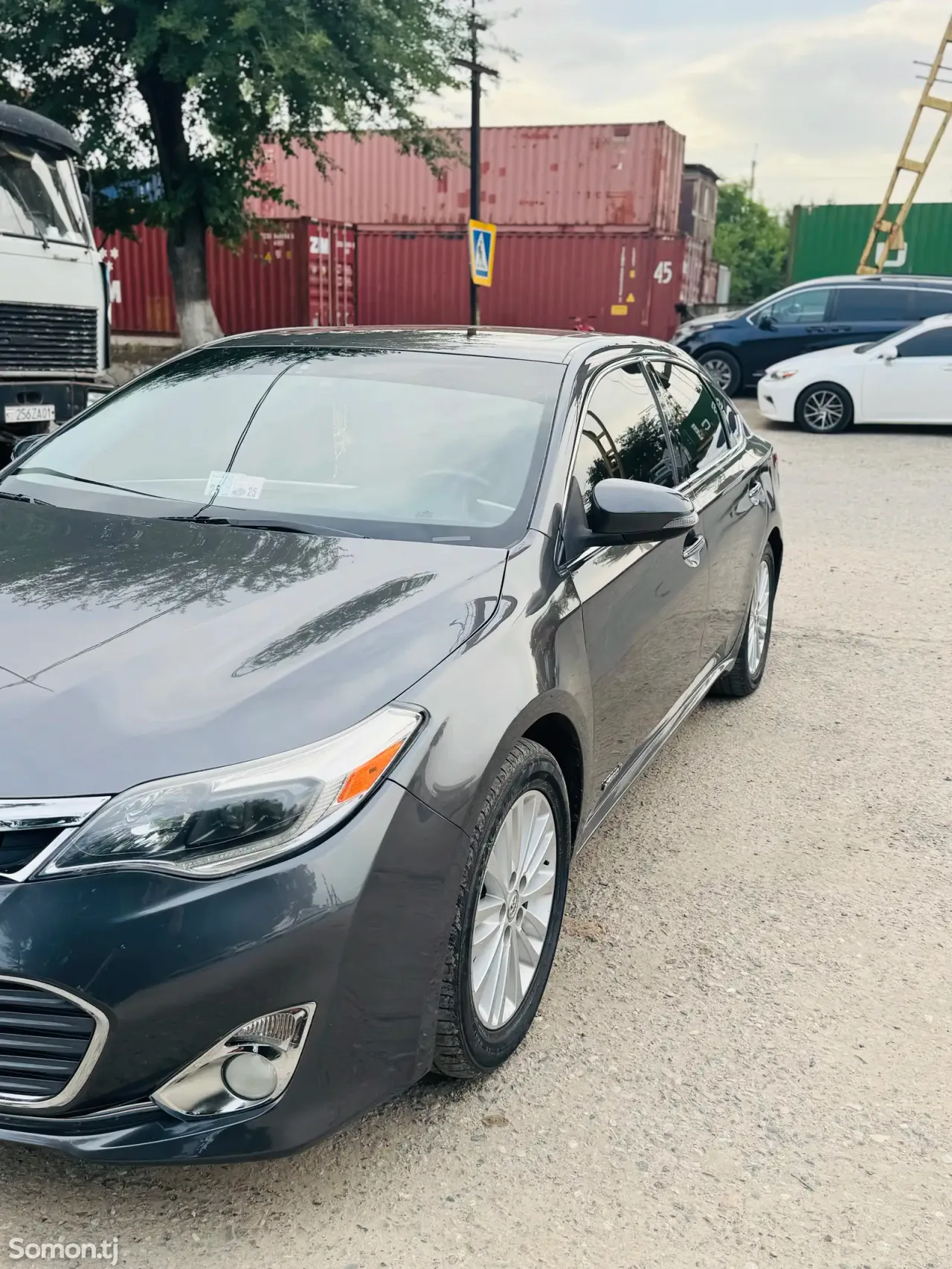Toyota Avalon 2014 · 2.5 AT