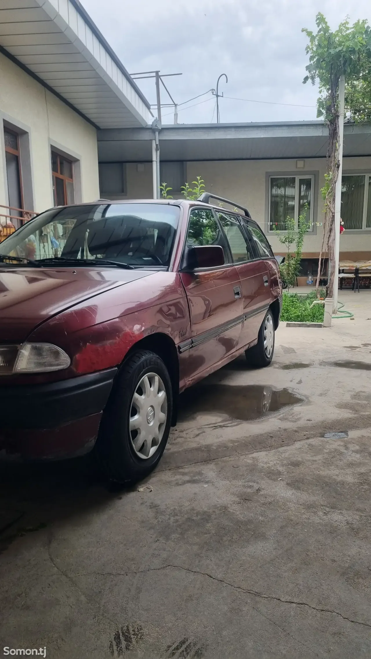 Opel Astra F 1992 · 1.6 MT