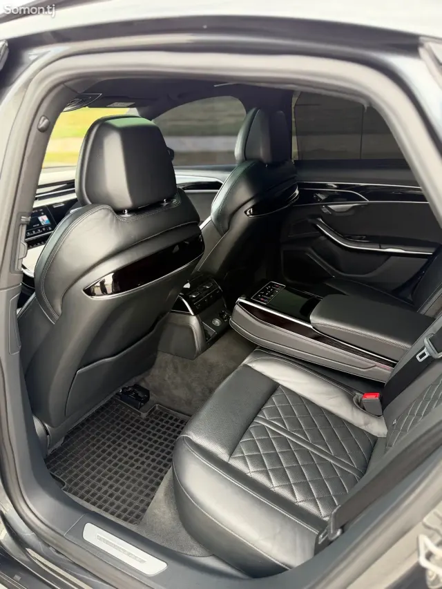 Audi A8 2020 · 3.0 AT