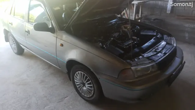 Daewoo Nexia 1995 · 1.6 MT