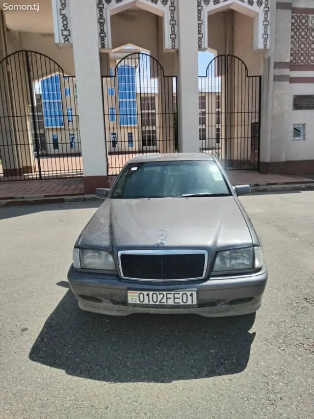 Mercedes-Benz C class 1995 · 1.8 MT