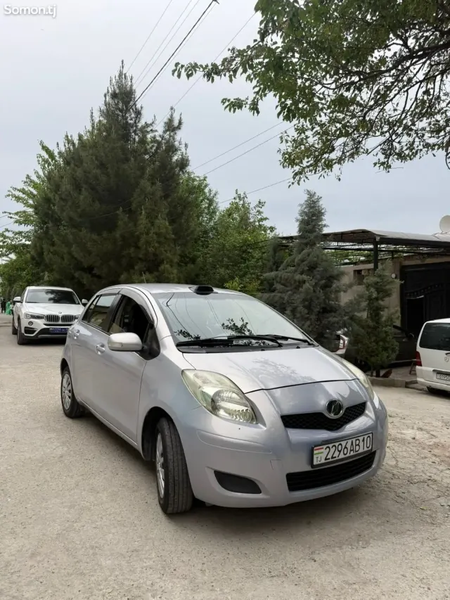 Toyota Vitz 2008 · 1.1 AT