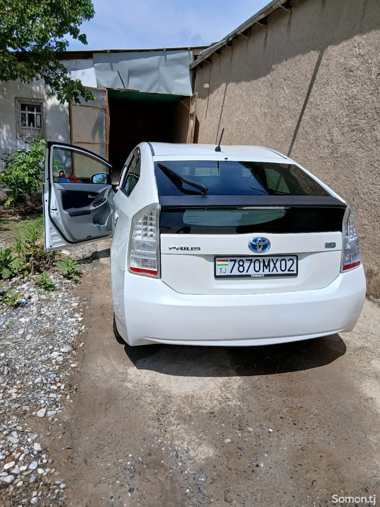 Toyota Prius 2010 · 1.8 AT