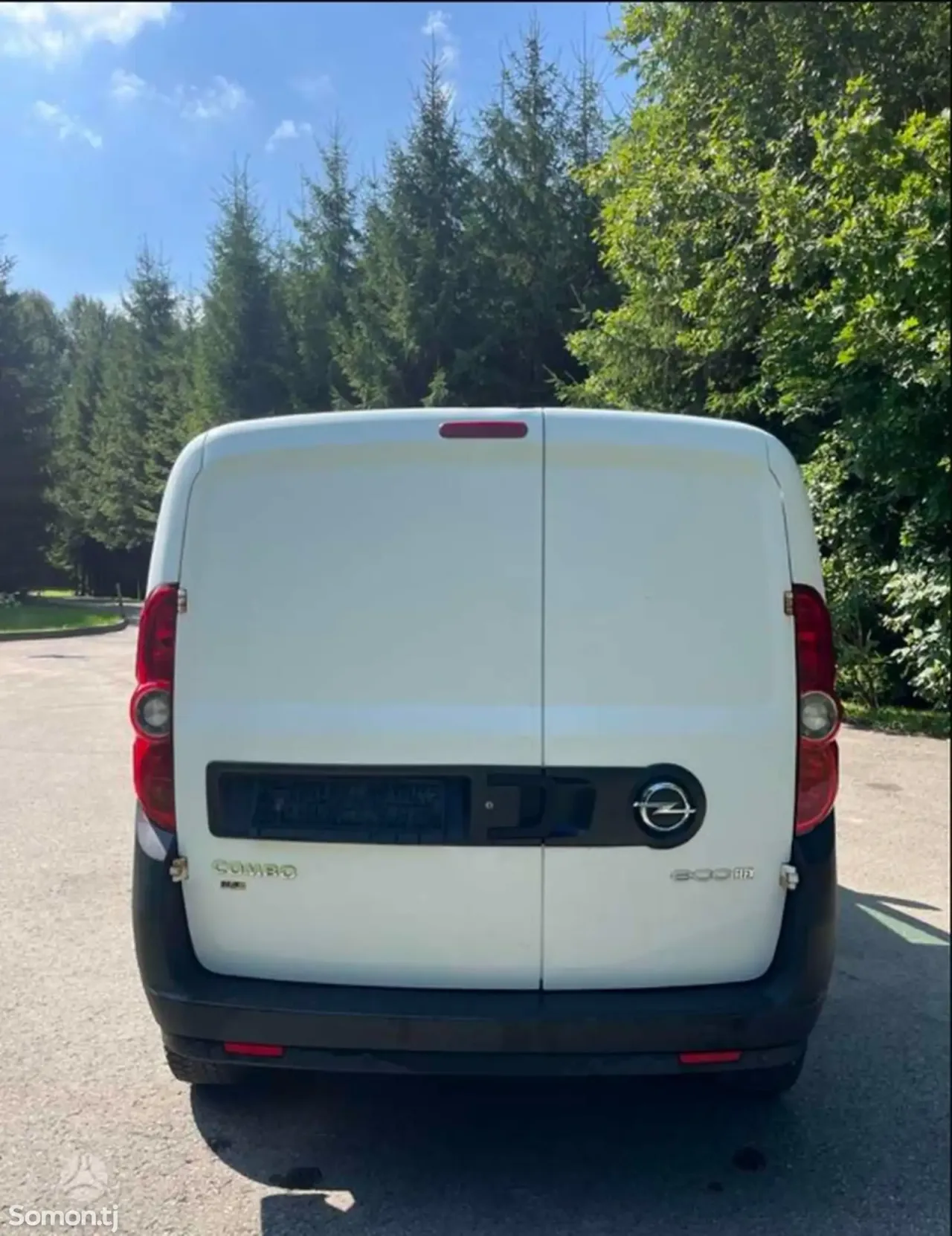 Opel Combo 2014 · 1.6 MT