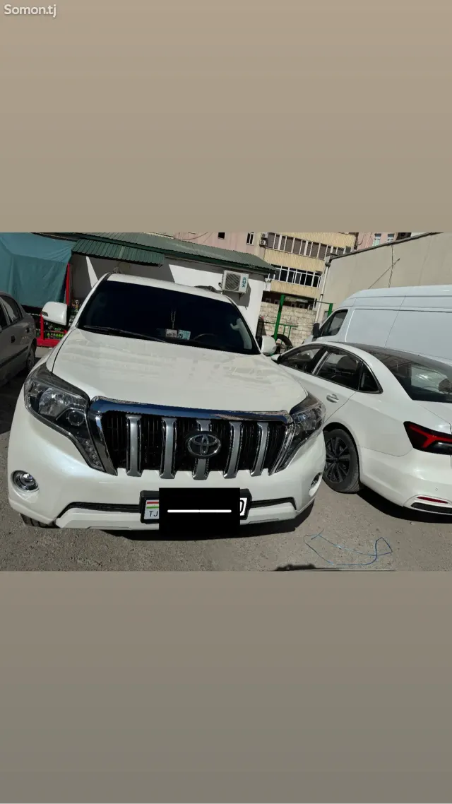 Toyota Land Cruiser Prado 2012 · 2.7 AT