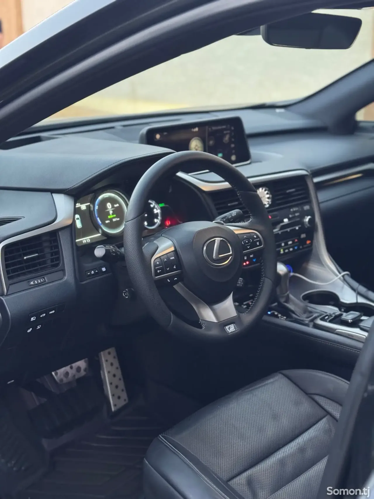 Lexus RX series 2017 · 4.5 AT