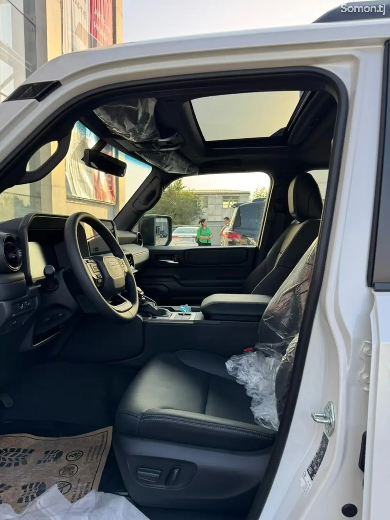 Toyota Land Cruiser Prado 2025 · 2.4 AT
