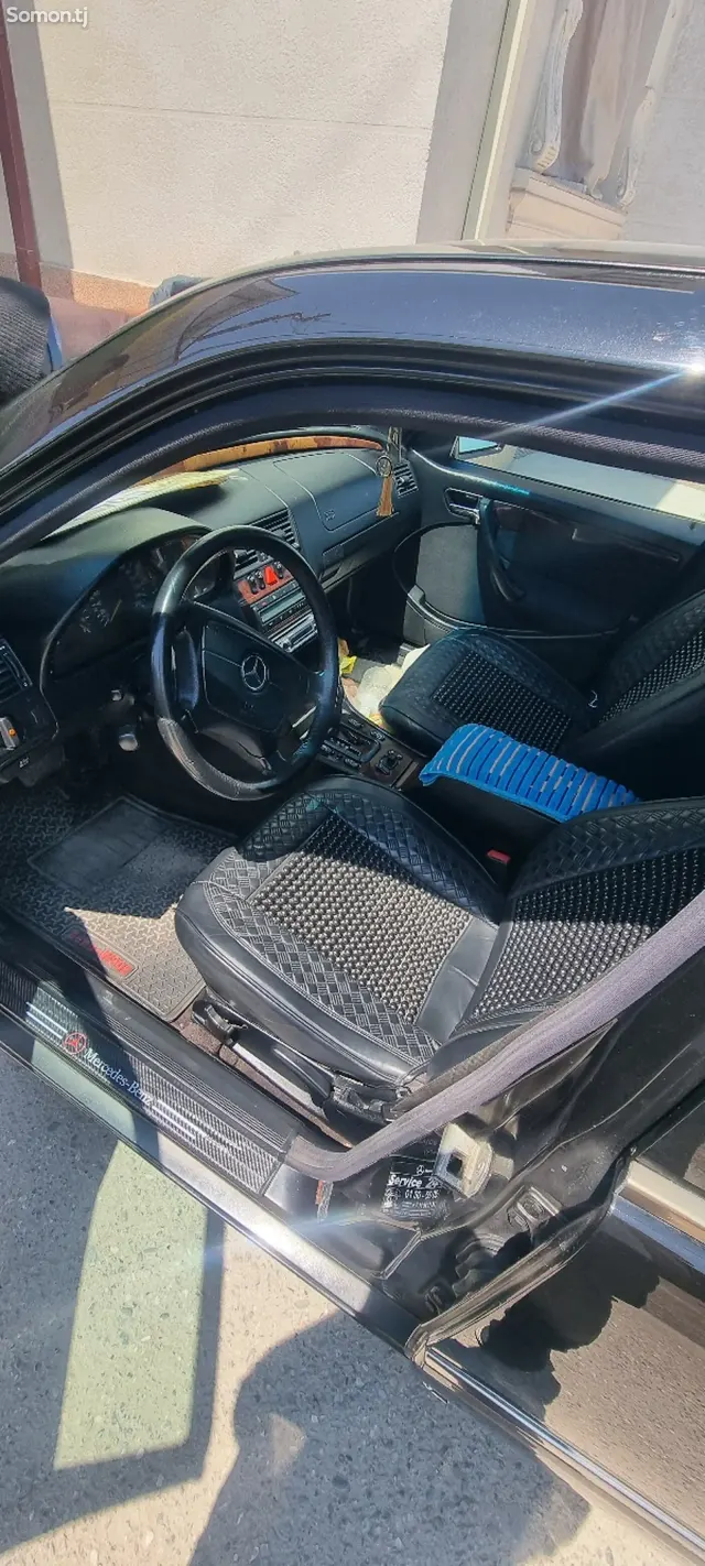 Mercedes-Benz C class 1999 · 2.4 AT