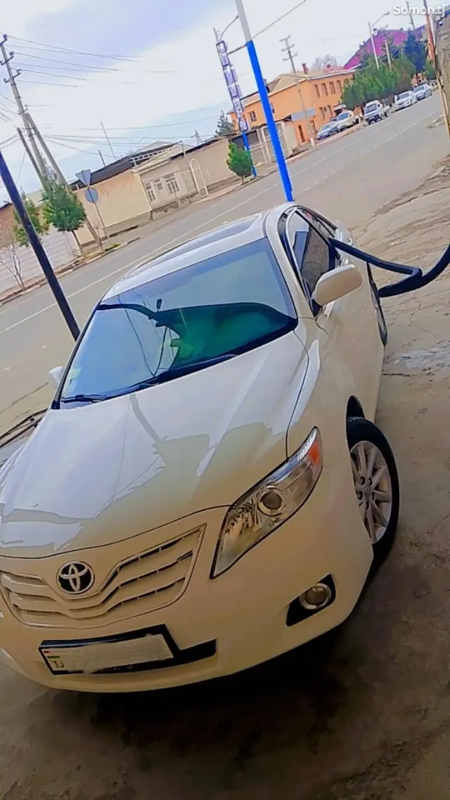 Toyota Camry 2011 · 3.5 AT