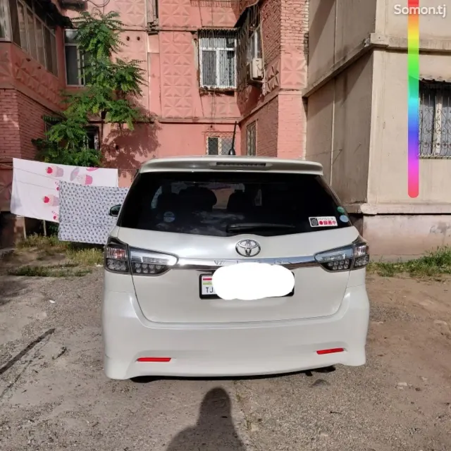 Toyota Wish 2015 · 1.8 AT