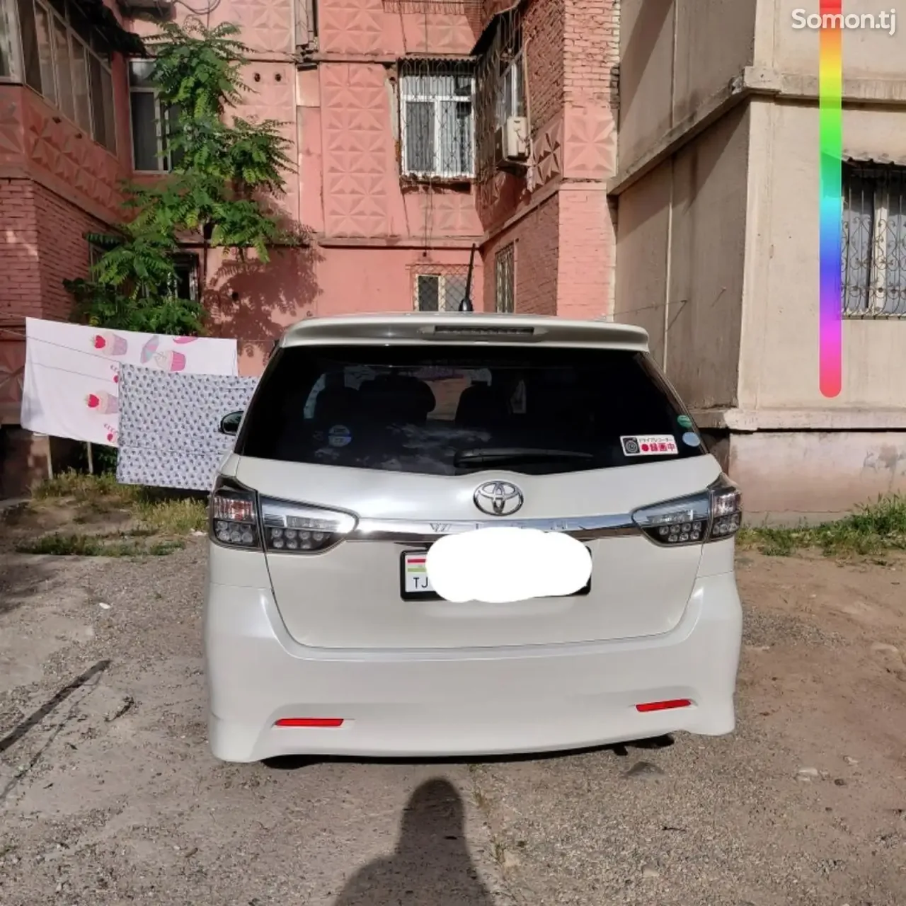 Toyota Wish 2015 · 1.8 AT