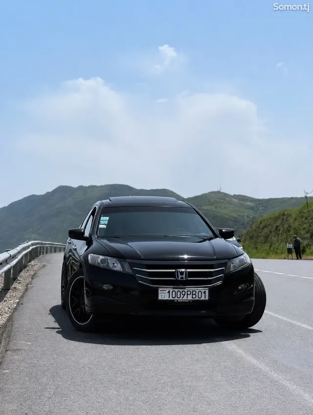 Honda Crosstour 2010 · 3.5 AT