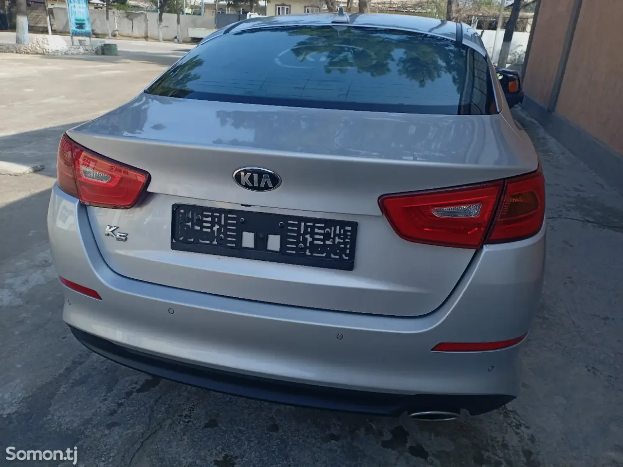 Kia K5 2015 · 2.0 AT
