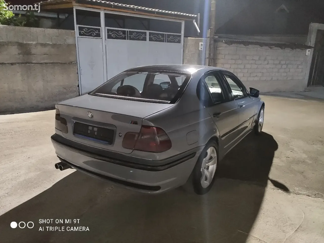 BMW 3 series 2000 · 2.4 AT