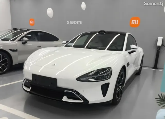 Xiaomi SU7 2025 · AT