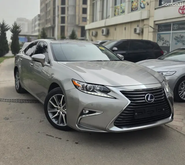 Lexus ES series 2016 · 2.5 AT