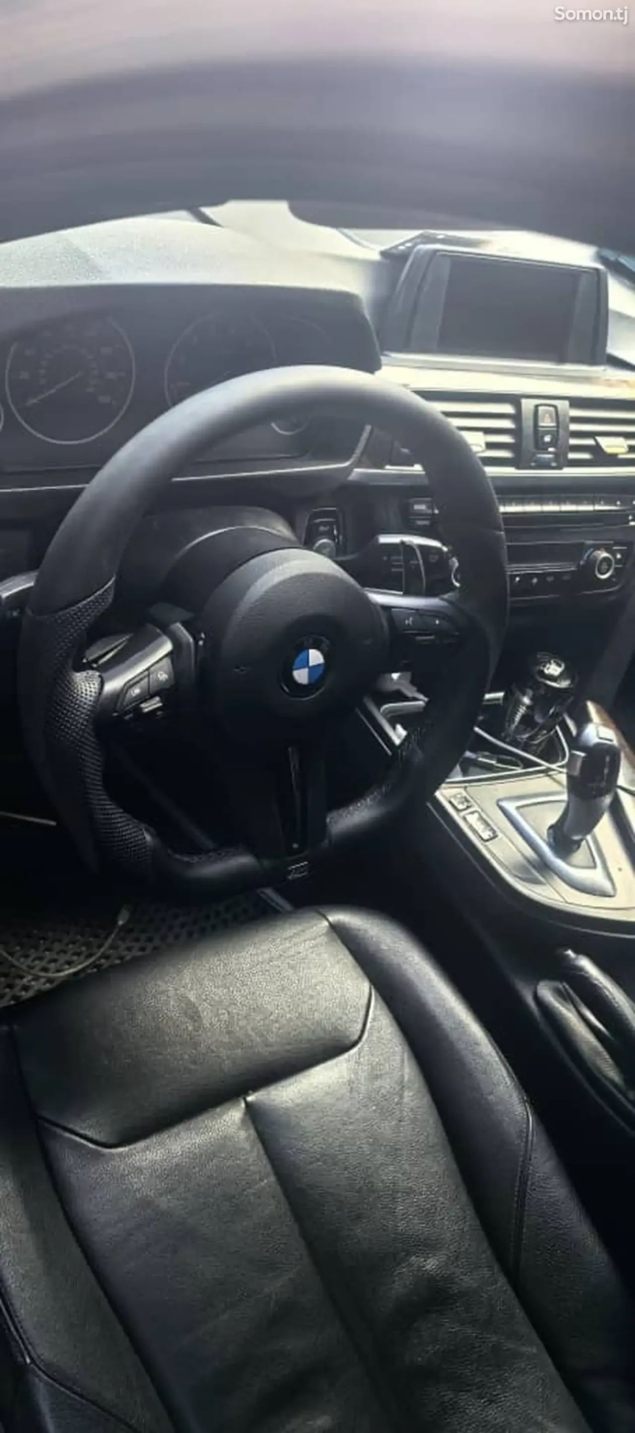 BMW 3 series 2012 · 2.0 AT