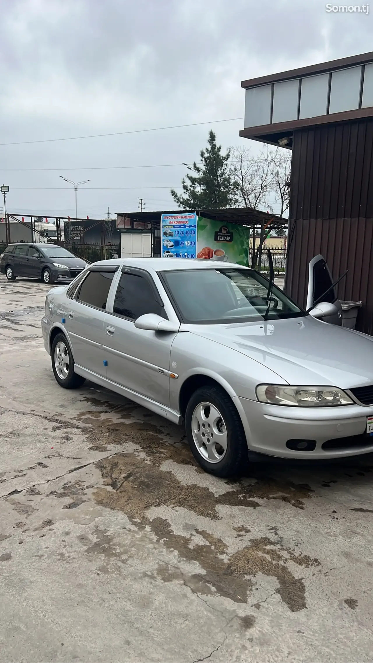 Opel Vectra B 2000 · 1.6 MT