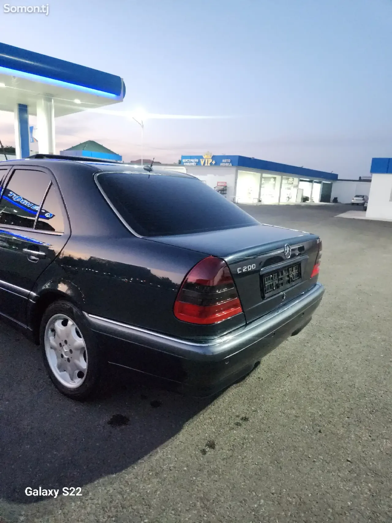 Mercedes-Benz C class 2000 · 2.0 AT