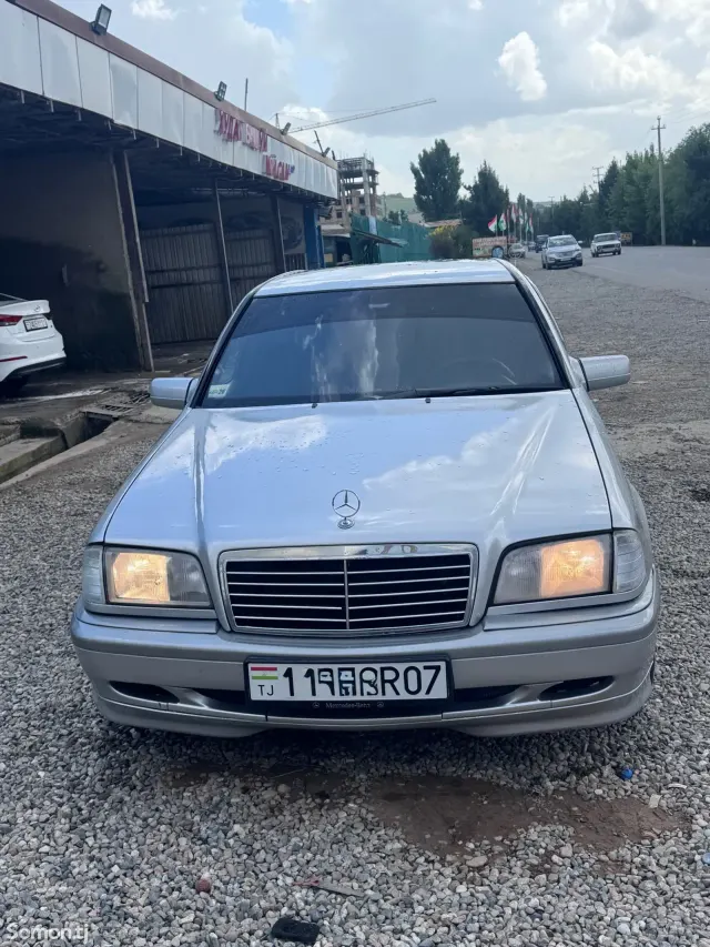 Mercedes-Benz C class 1999 · 2.0 MT