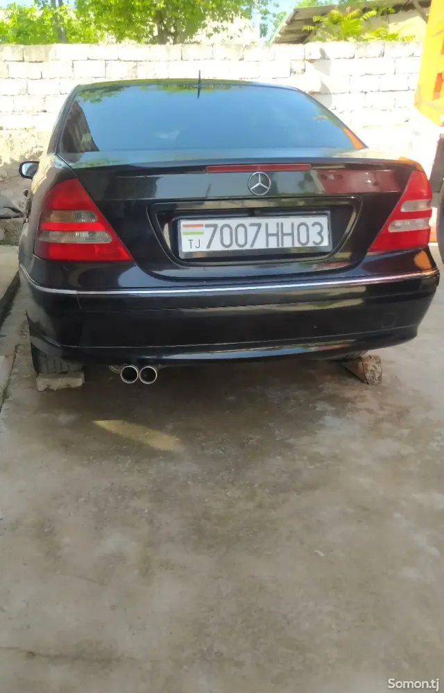 Mercedes-Benz C class 2000 · 2.3 MT