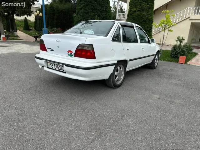 Daewoo Nexia 1994 · 1.6 MT