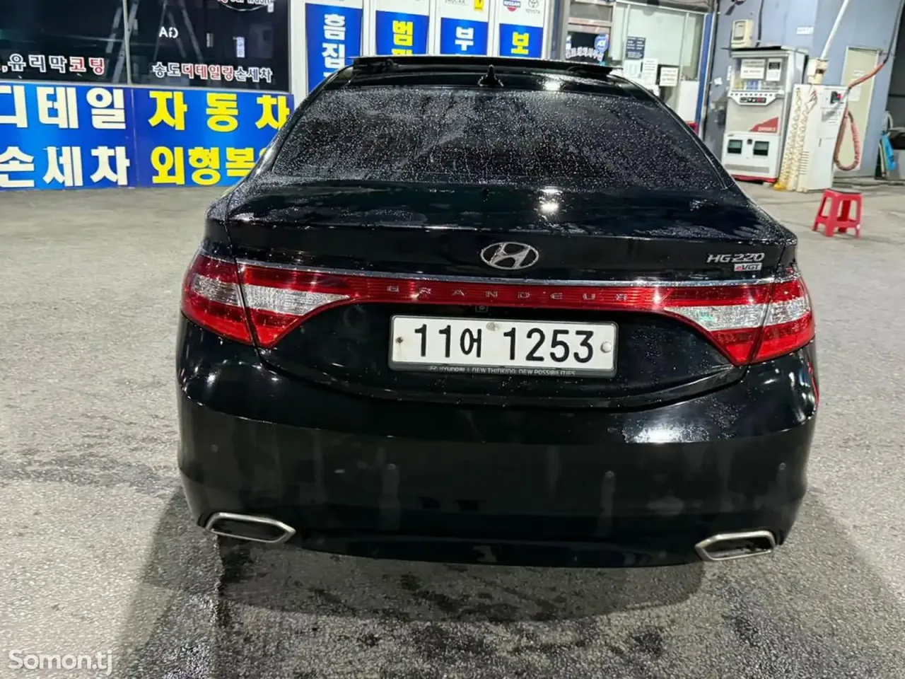 Hyundai Grandeur 2015 · 2.2 AT