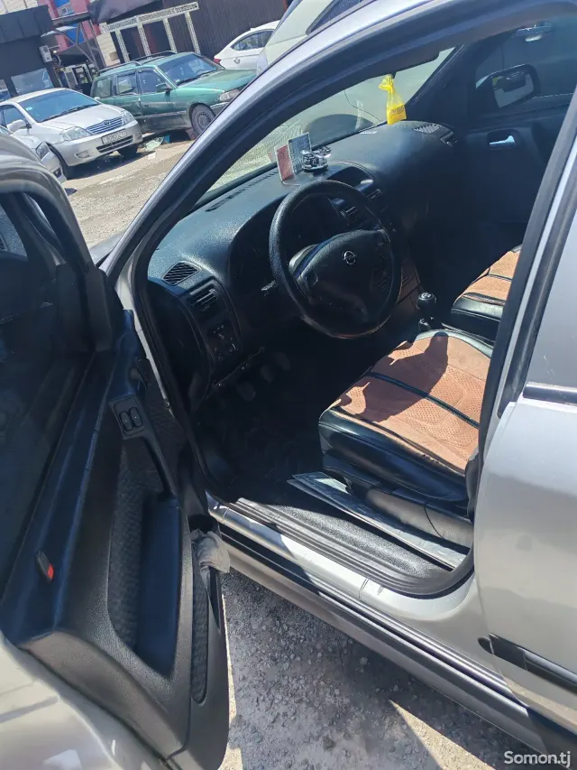 Opel Astra G 2002 · 1.6 MT