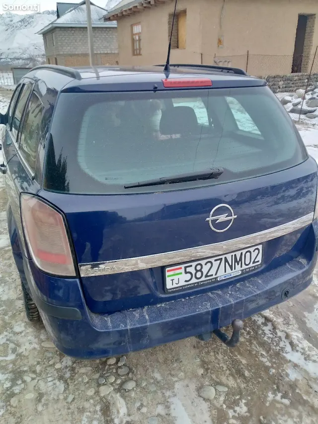Opel Astra H 2006 · 1.8 MT