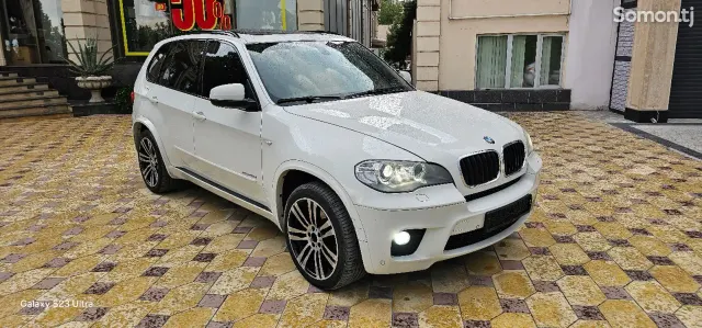 BMW X5 M 2011 · 4.0 AT