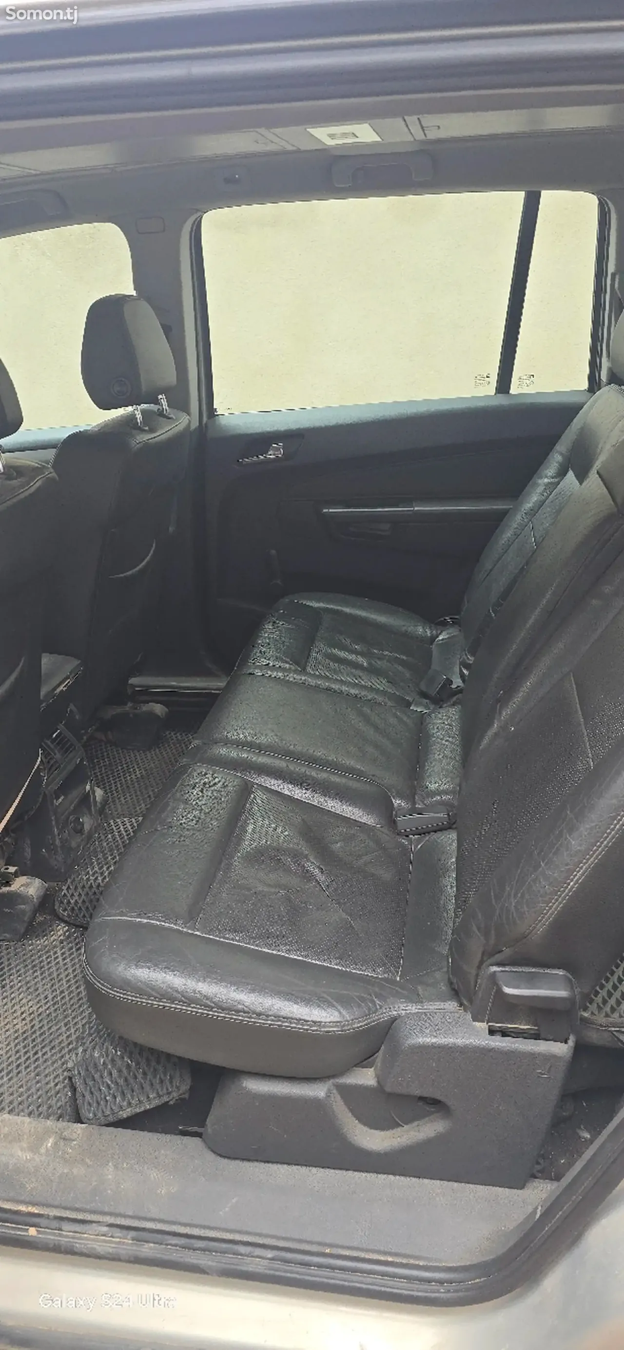 Opel Zafira 2006 · 2.2 MT