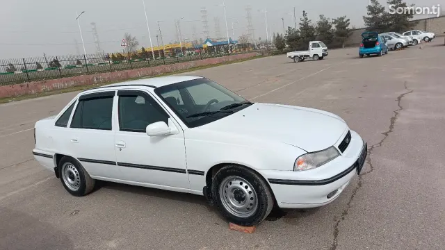 Daewoo Nexia 1996 · 1.5 MT