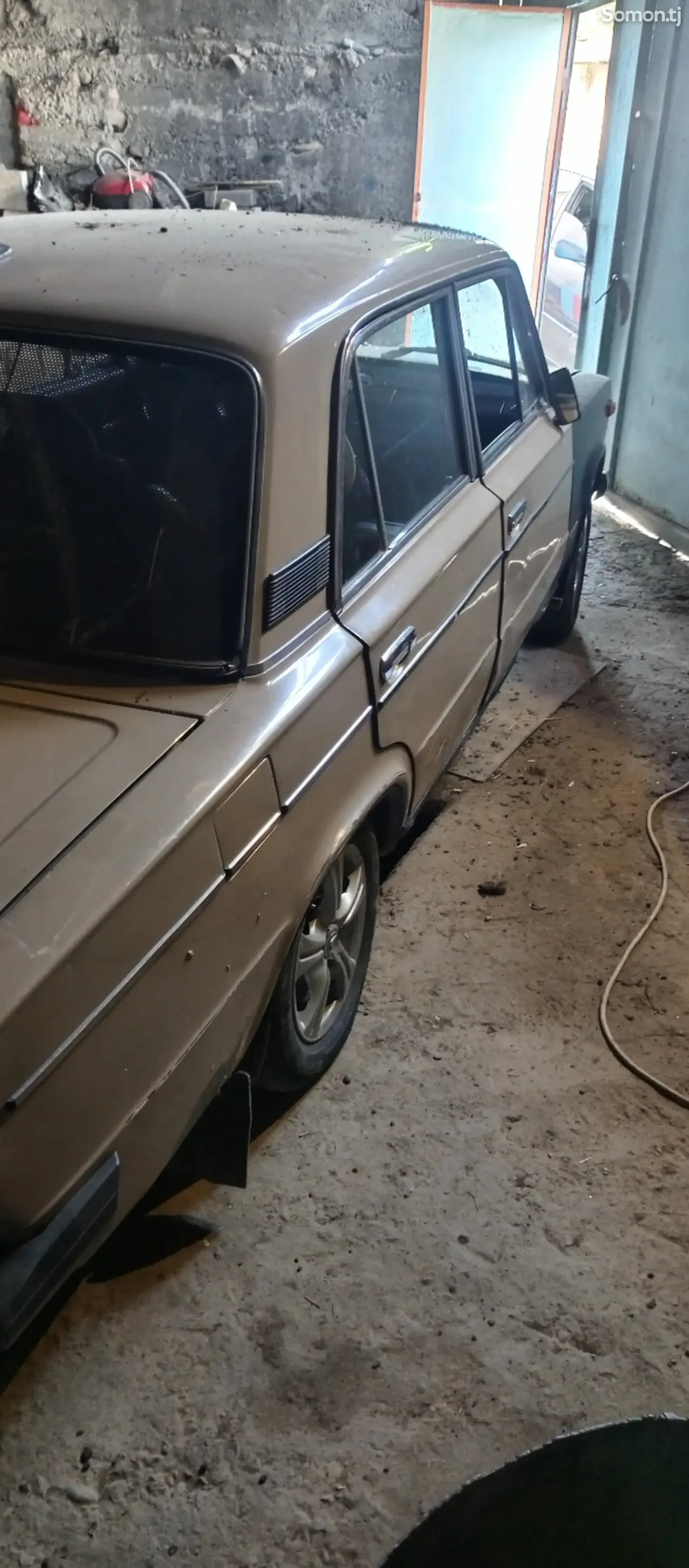 Lada (ВАЗ) 2106 1988 · MT
