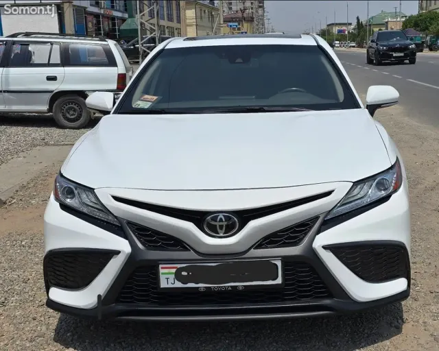 Toyota Camry 2022 · 2.5 CVT