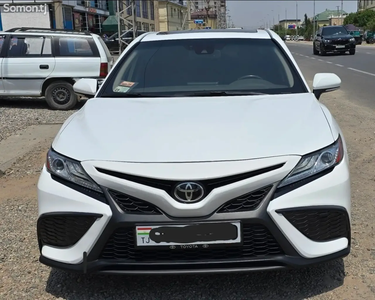 Toyota Camry 2022 · 2.5 CVT