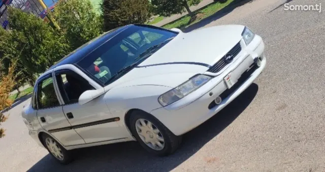 Opel Vectra B 1997 · 1.6 MT