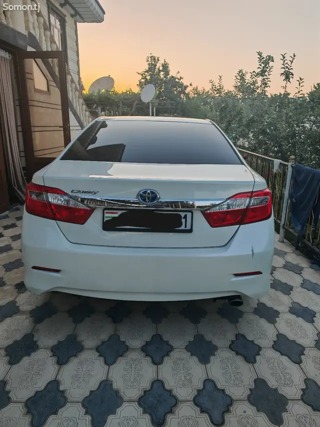 Toyota Camry 2014 · 2.5 AT