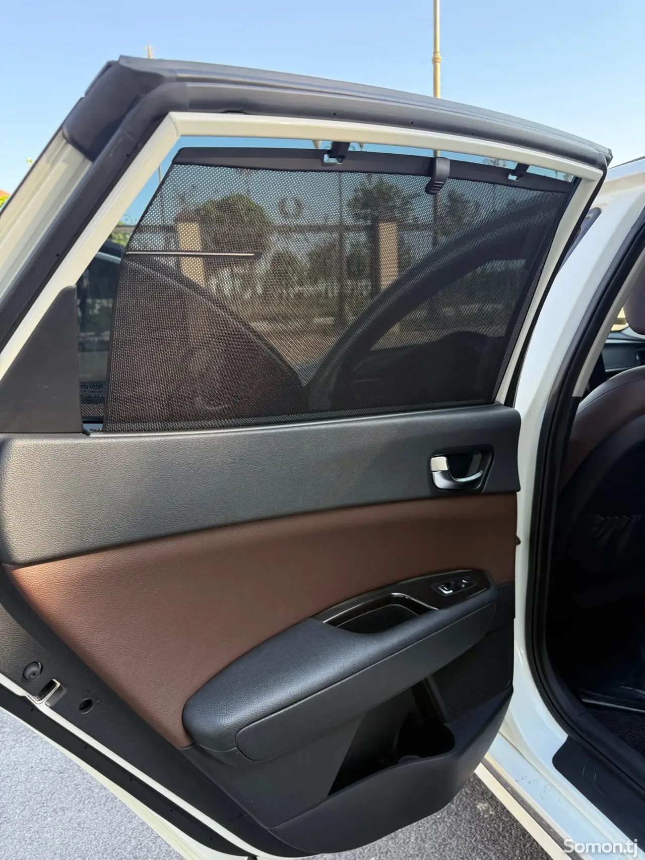 Kia K5 2015 · 2.0 AT