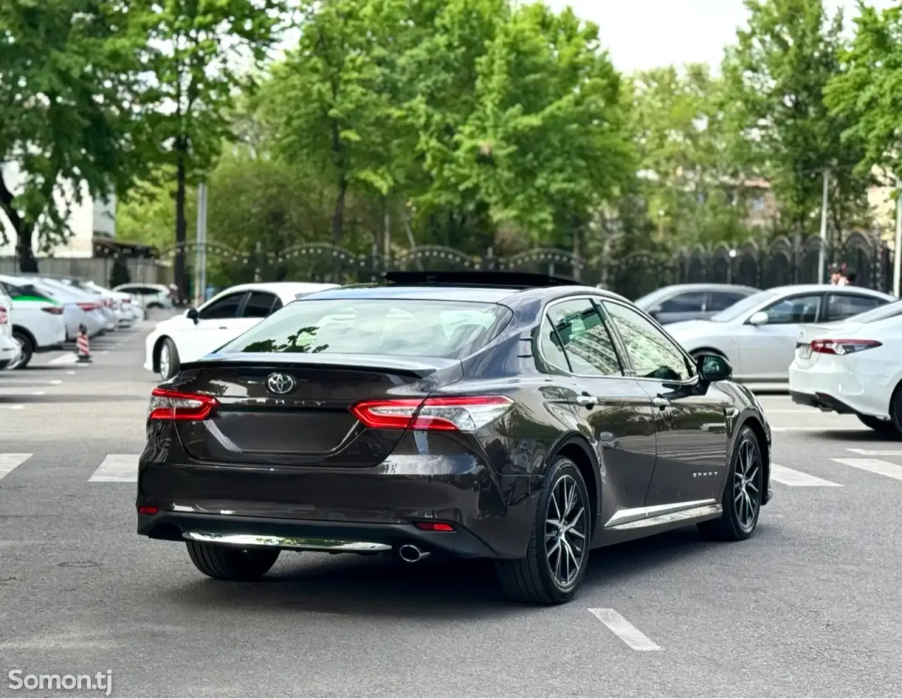 Toyota Camry 2018 · 2.5 AT