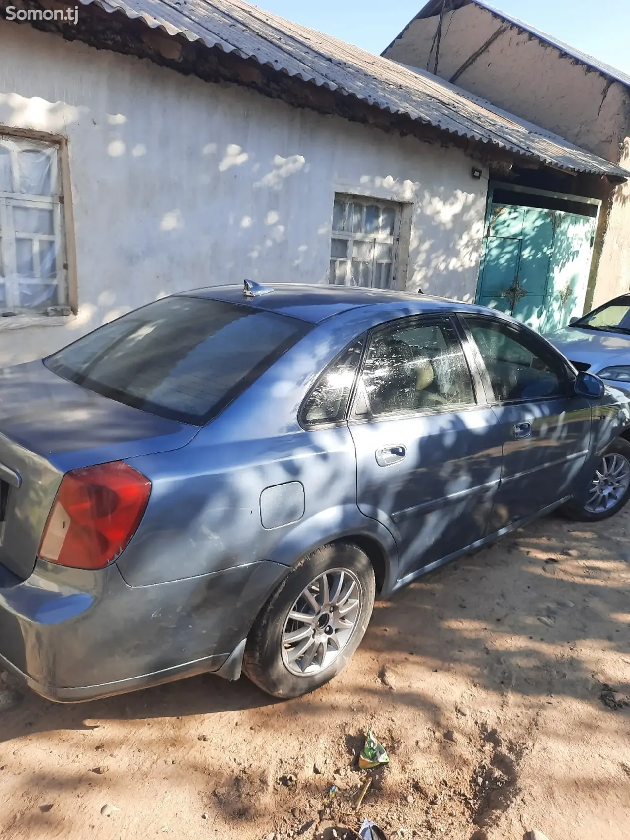 Chevrolet Lacetti 2004 · 1.6 MT