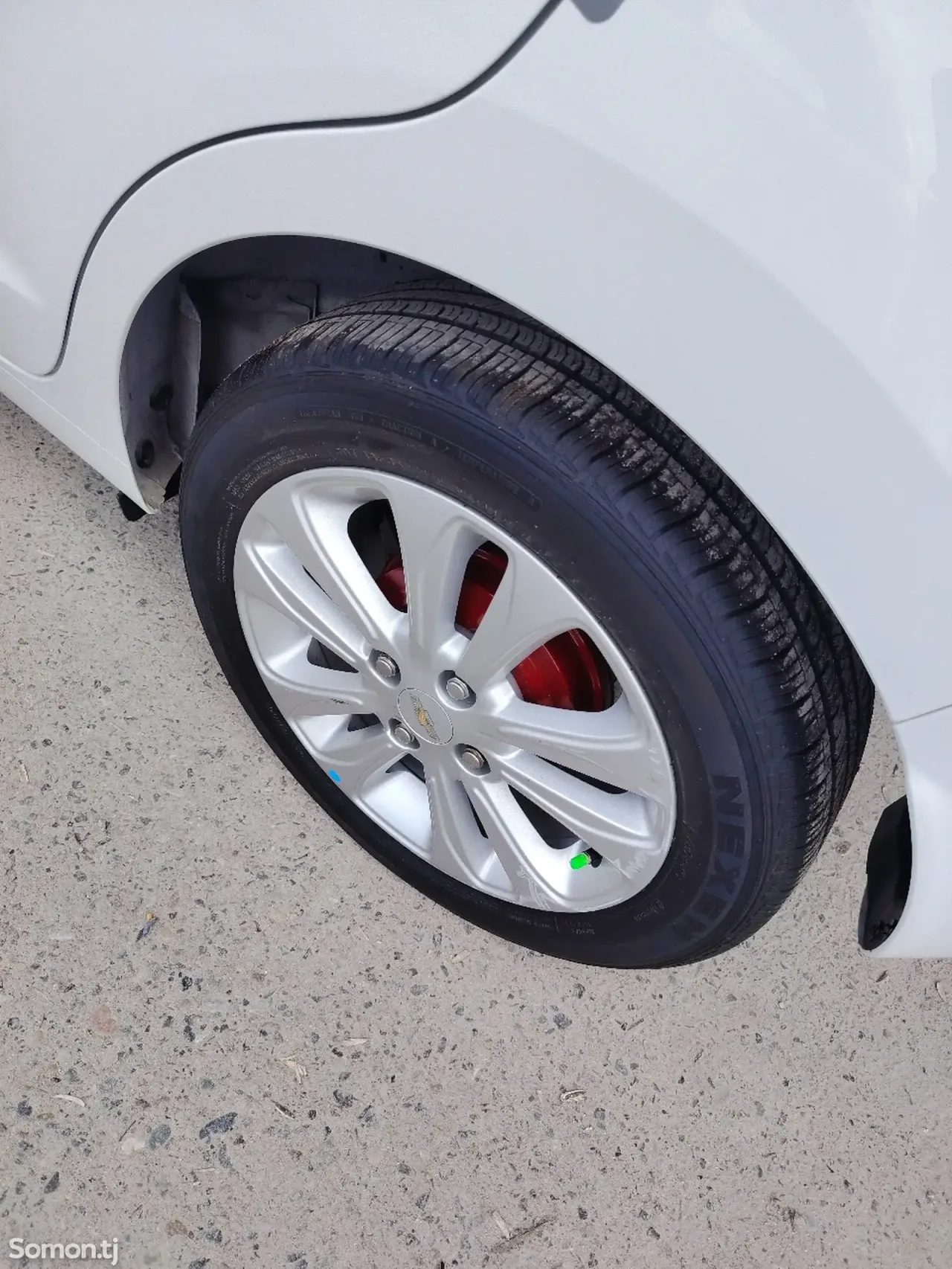 Chevrolet Spark 2015 · 1.0 AT