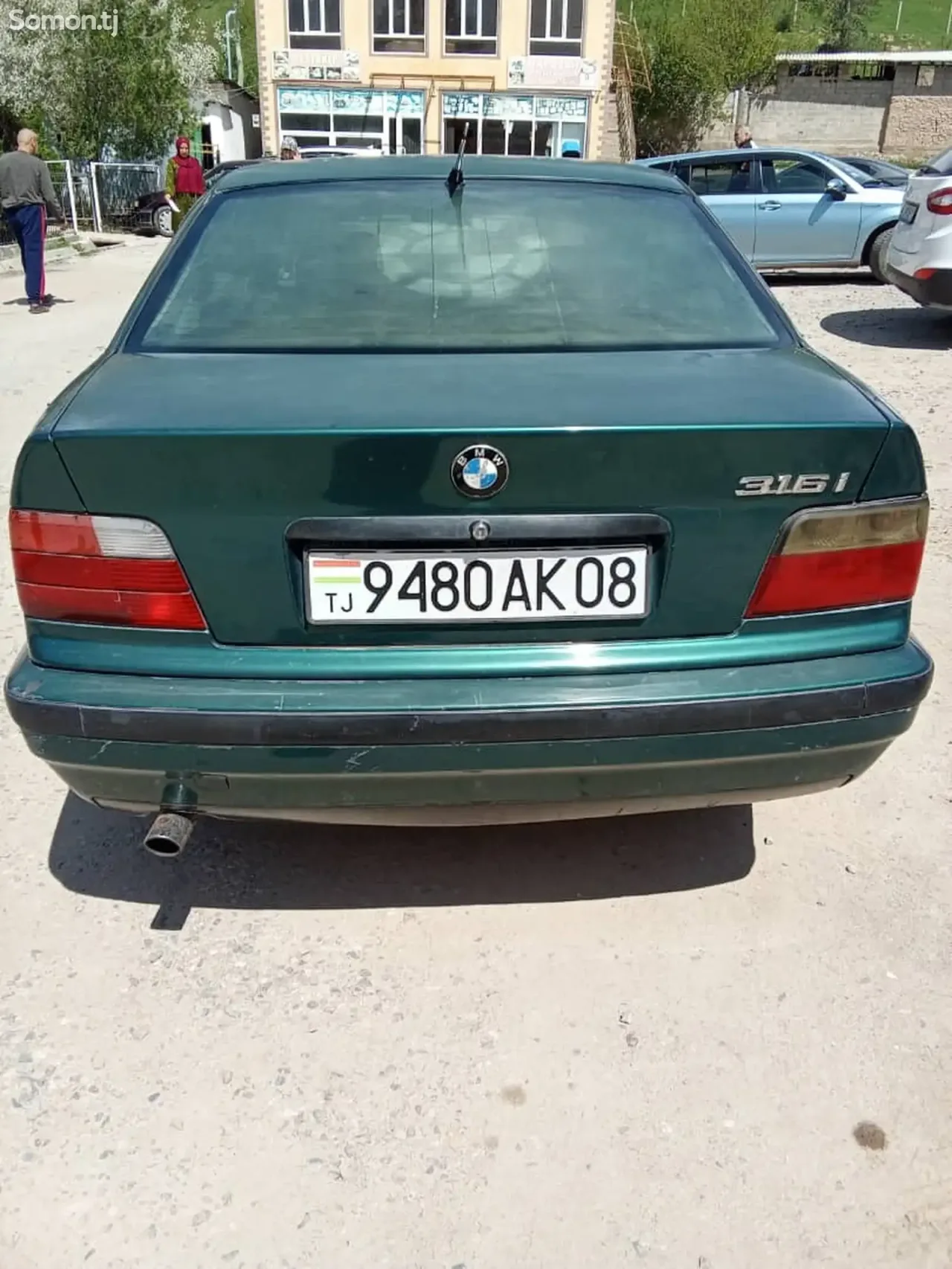 BMW 3 series 1993 · 1.6 MT
