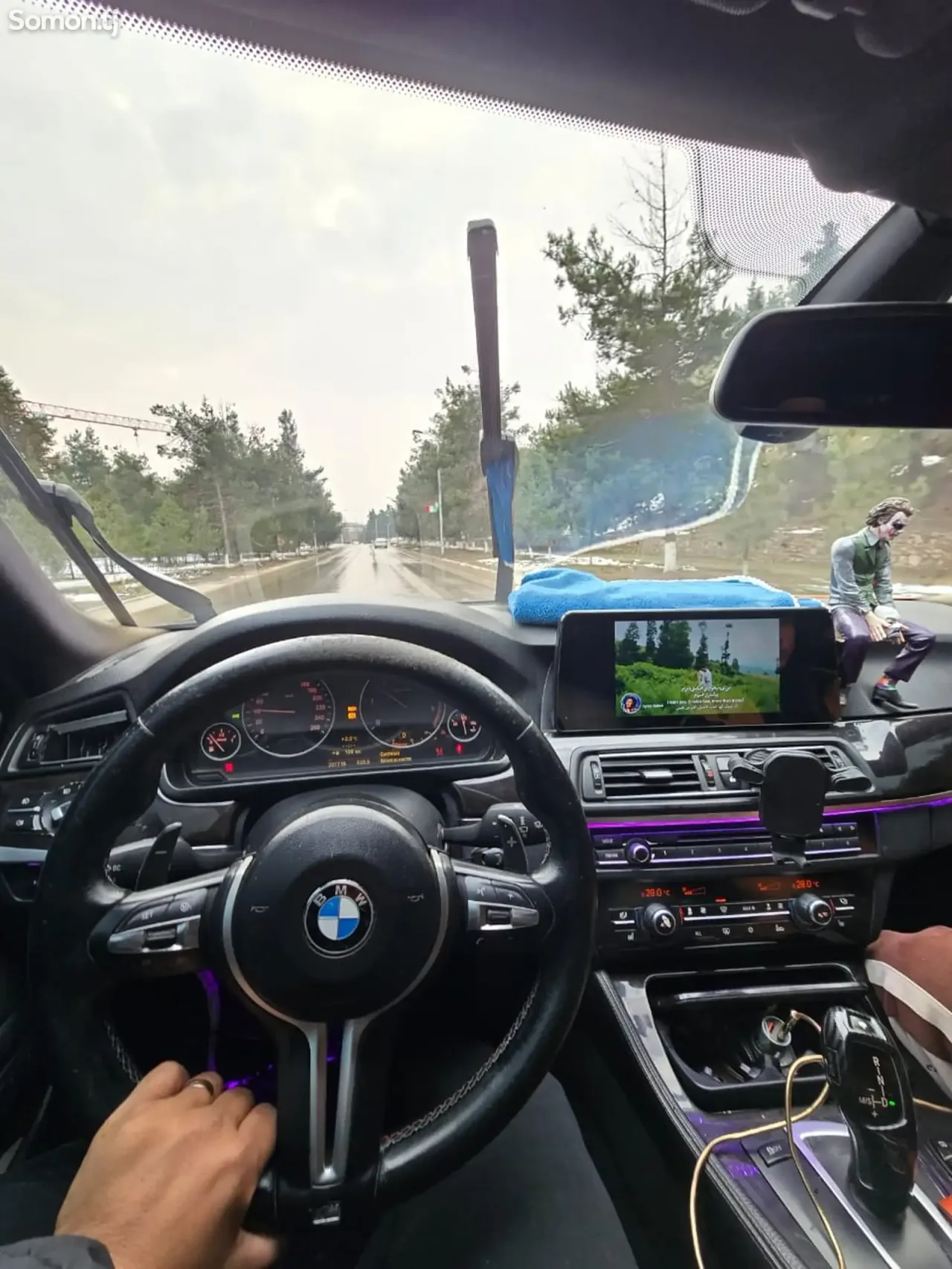 BMW M5 2012 · 2.0 AT