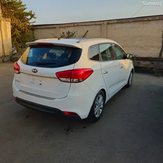 Kia Carens 2014 · 2.0 AT