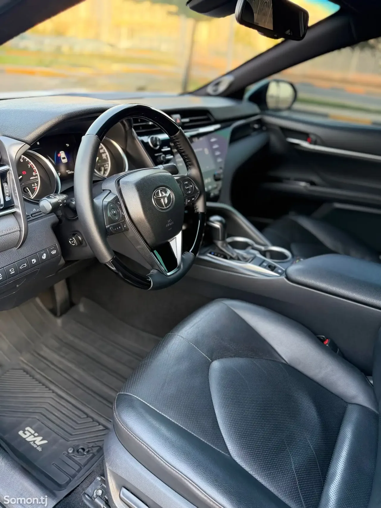 Toyota Camry 2018 · 3.5 AT
