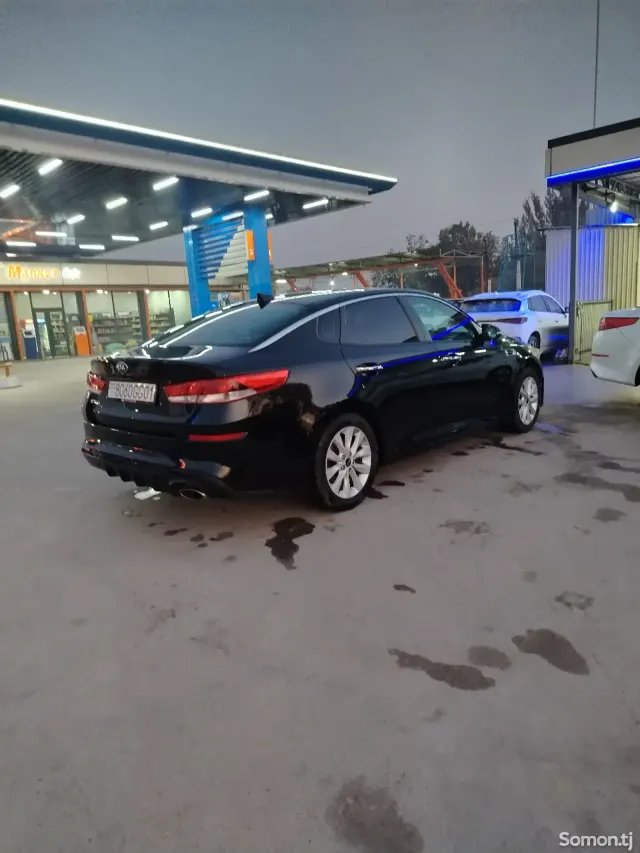 Kia Optima 2018 · 2.4 AT